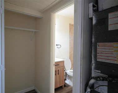 4431 78th Avenue N - Photo Thumbnail 17