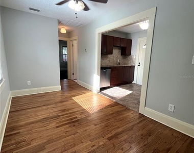 402 W Paris Street - Photo Thumbnail 10