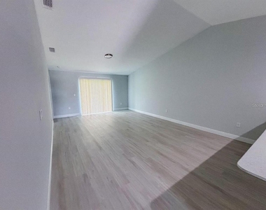 8615 Agate Street - Photo Thumbnail 3