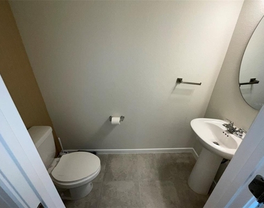 2619 Winsome Way - Photo Thumbnail 14