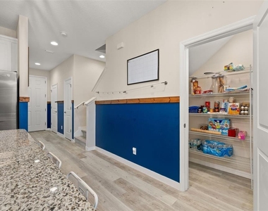 11193 Hanlon Terrace Alley - Photo Thumbnail 16
