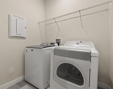 11193 Hanlon Terrace Alley - Photo Thumbnail 32