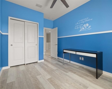 11193 Hanlon Terrace Alley - Photo Thumbnail 37