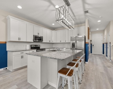 11193 Hanlon Terrace Alley - Photo Thumbnail 13