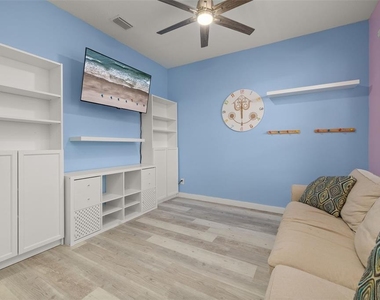 11193 Hanlon Terrace Alley - Photo Thumbnail 8