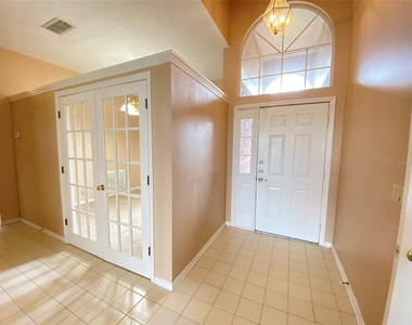 3708 Molona Drive - Photo Thumbnail 2