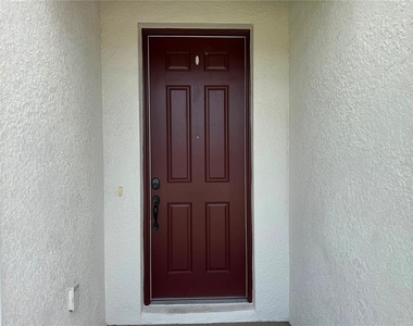 34128 Evergreen Hill Court - Photo Thumbnail 2