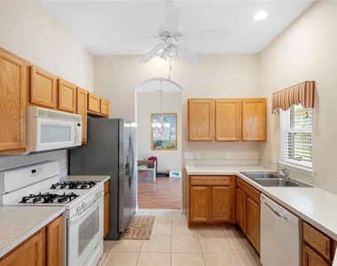 713 Mountain Ash Way - Photo Thumbnail 4