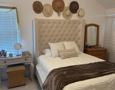305 Mary Avenue - Photo Thumbnail 7