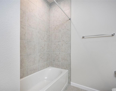 16873 Castoro Drive - Photo Thumbnail 10