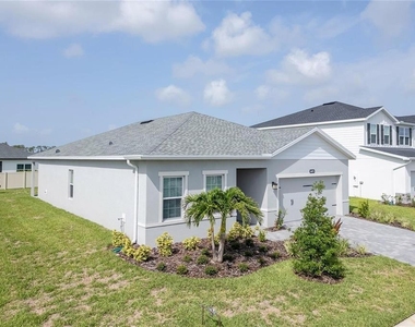 16873 Castoro Drive - Photo Thumbnail 2