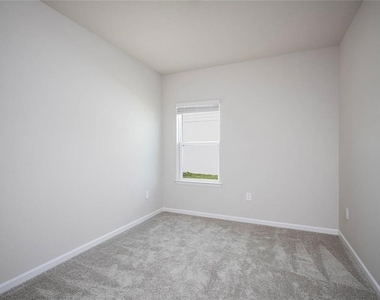 16873 Castoro Drive - Photo Thumbnail 15