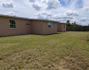 21298 Percy Avenue - Photo Thumbnail 5