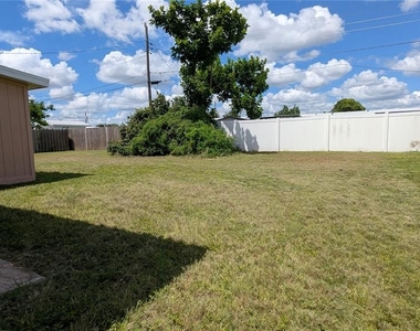 21298 Percy Avenue - Photo Thumbnail 4