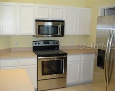 6234 Blackberry Lane - Photo Thumbnail 2