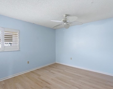 5350 Myrtle - Photo Thumbnail 23