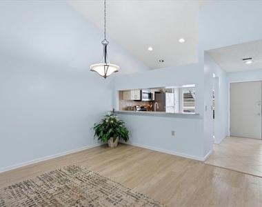 5350 Myrtle - Photo Thumbnail 12