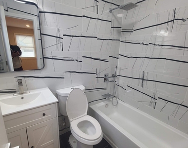 Spacious Apartment in Jamaica Queens - Photo Thumbnail 4
