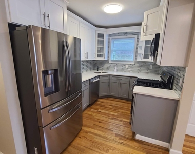 Spacious Apartment in Jamaica Queens - Photo Thumbnail 1