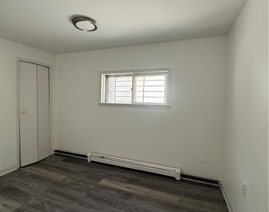 243 Stanton Street - Photo Thumbnail 8