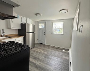 243 Stanton Street - Photo Thumbnail 5