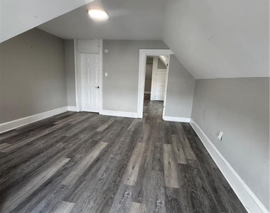 81 Dana Street - Photo Thumbnail 6