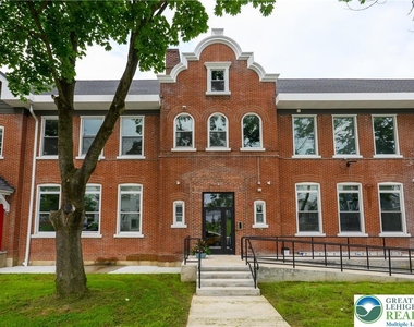 1012 2nd Street - Photo Thumbnail 27