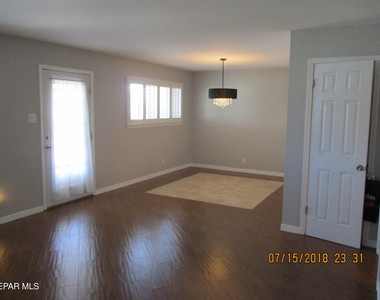 3301 Greenock Street - Photo Thumbnail 31