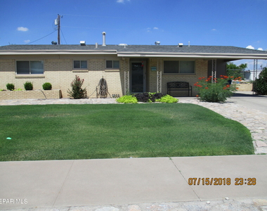 3301 Greenock Street - Photo Thumbnail 29