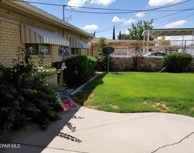 3301 Greenock Street - Photo Thumbnail 20
