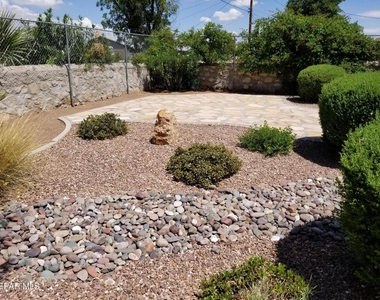 3301 Greenock Street - Photo Thumbnail 24