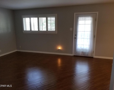 3301 Greenock Street - Photo Thumbnail 1