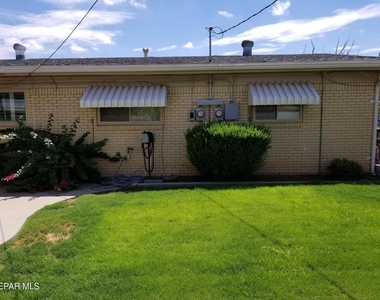 3301 Greenock Street - Photo Thumbnail 22