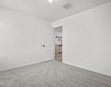 12842 Osmotherley Avenue - Photo Thumbnail 20