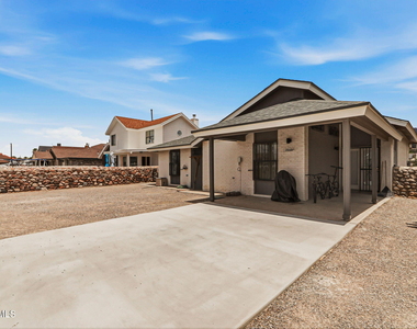 1117 Sun Shadow Drive - Photo Thumbnail 39