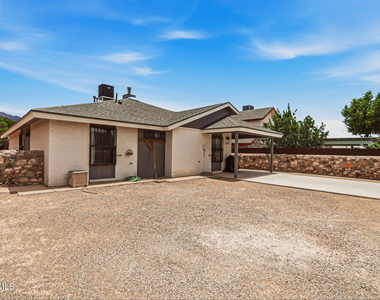 1117 Sun Shadow Drive - Photo Thumbnail 40