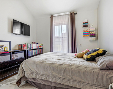 1117 Sun Shadow Drive - Photo Thumbnail 31