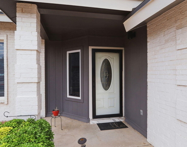 1117 Sun Shadow Drive - Photo Thumbnail 3