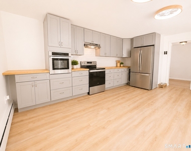 22 Circle Drive - Photo Thumbnail 14