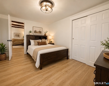22 Circle Drive - Photo Thumbnail 9