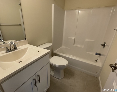28 Woodside Drive - Photo Thumbnail 13