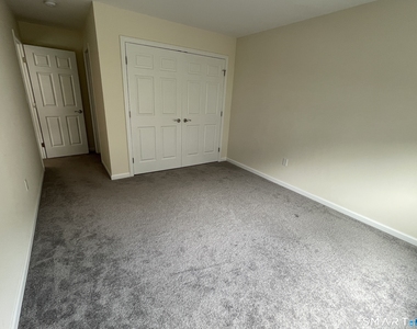 28 Woodside Drive - Photo Thumbnail 9