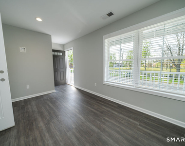 139 Main Street - Photo Thumbnail 7