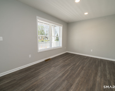 139 Main Street - Photo Thumbnail 11