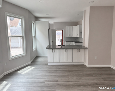 139 Whitney Avenue - Photo Thumbnail 5