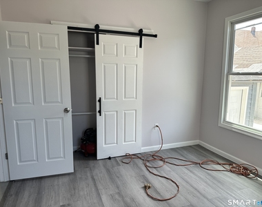 139 Whitney Avenue - Photo Thumbnail 10