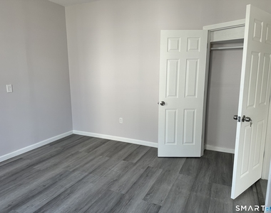 139 Whitney Avenue - Photo Thumbnail 14