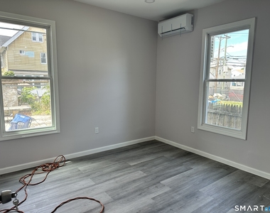 139 Whitney Avenue - Photo Thumbnail 9
