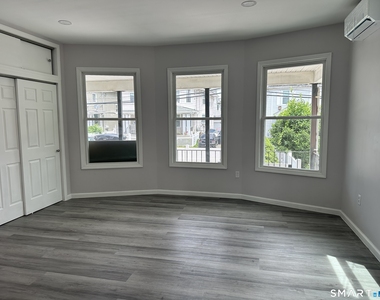 139 Whitney Avenue - Photo Thumbnail 2