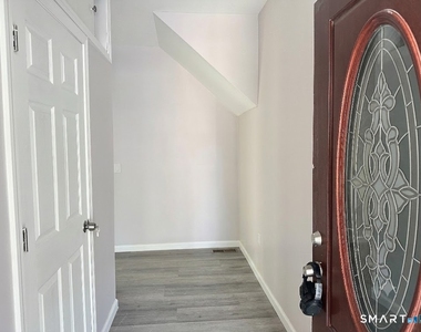 139 Whitney Avenue - Photo Thumbnail 1